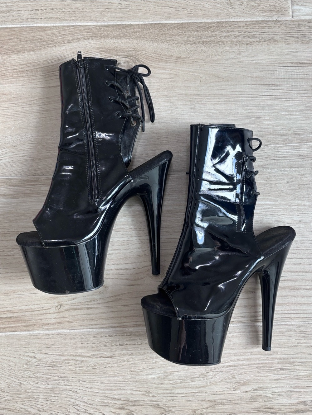 Pleaser Adore-1018 Black Patent Leather Platform Ankle Boots Women’s Size 9